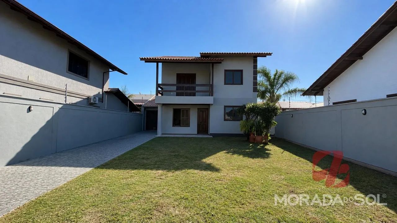 Casa para Locação no Centro de Tijucas - 4 Dormitórios