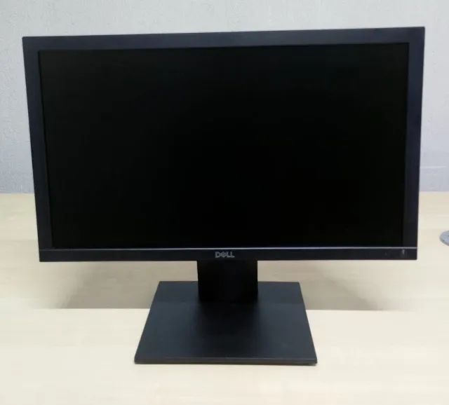 Monitor DELL 18.5" LED VGA / Display Port ideal para escritório!