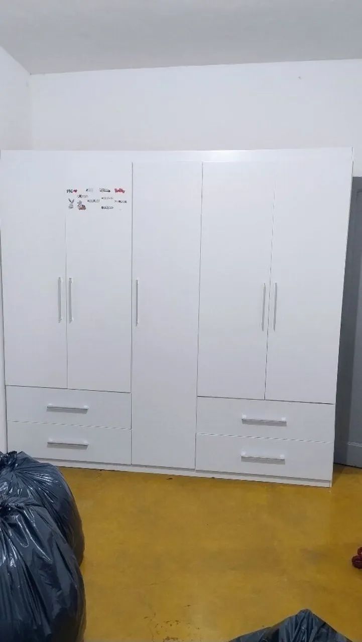 Guarda roupa de casal 