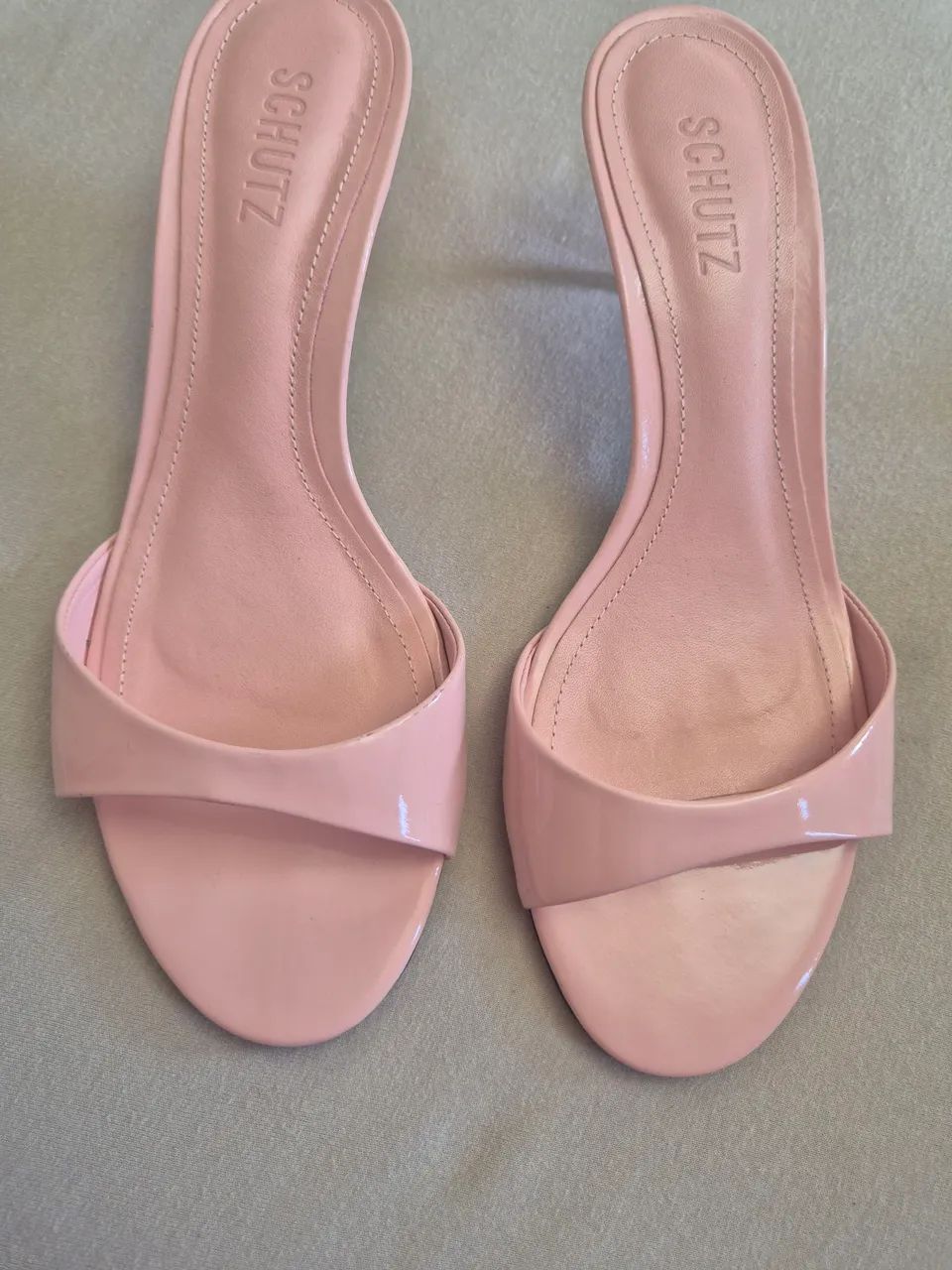 URGENTE! Vendo tamanco Schutz 