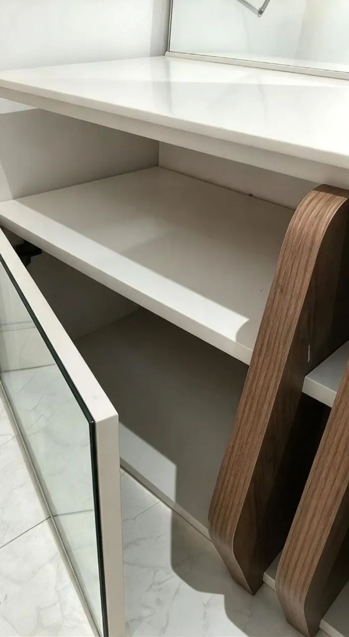 Vende-se Ou troca, Um Painel Para TV - Foto 3