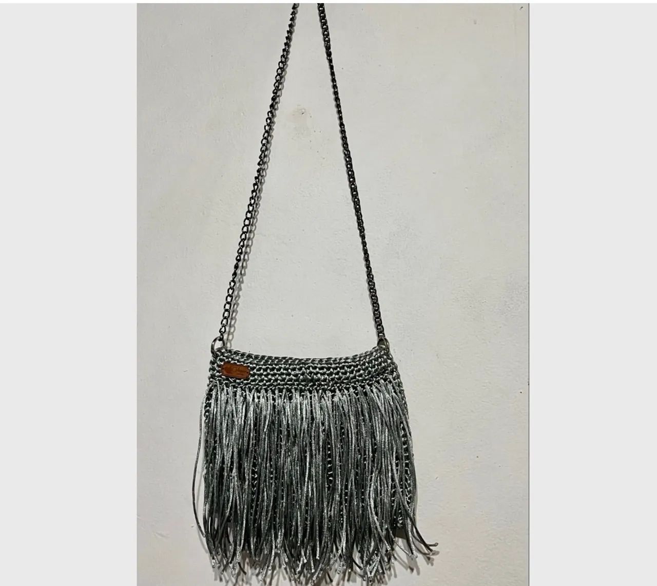Bolsa artesanal com fio marítimo prata transversal nova  - Foto 3