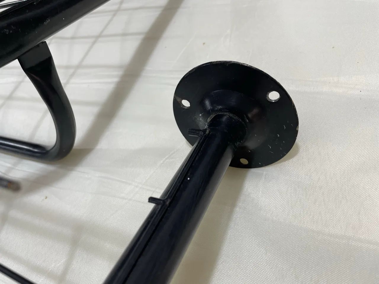 Arara de Parede com Suporte para Bolsa/Chapeu - Foto 4