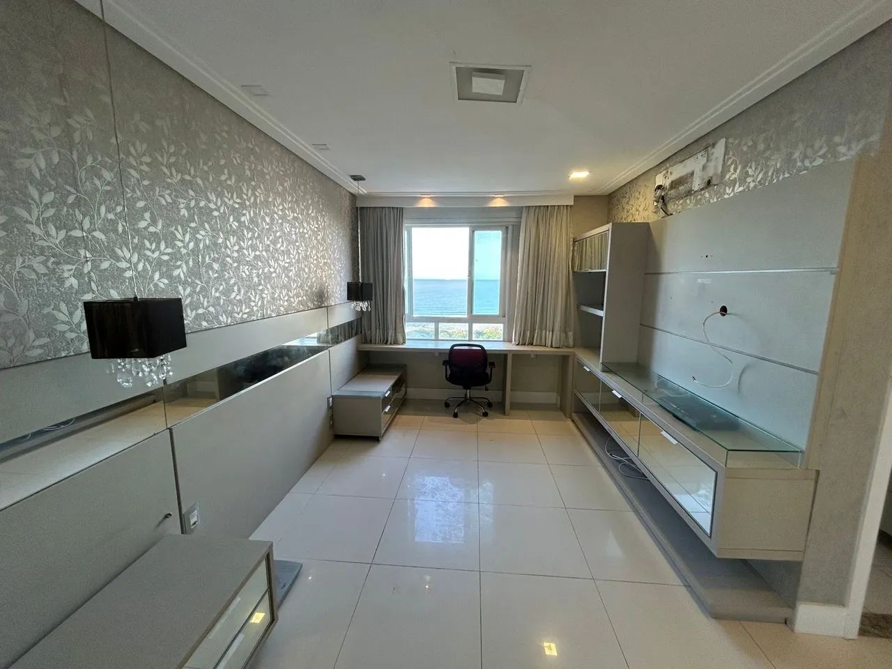 APARTAMENTO À VENDA NA PONTA DO FAROL, ANDAR ALTO 3 SUITES - Foto 7