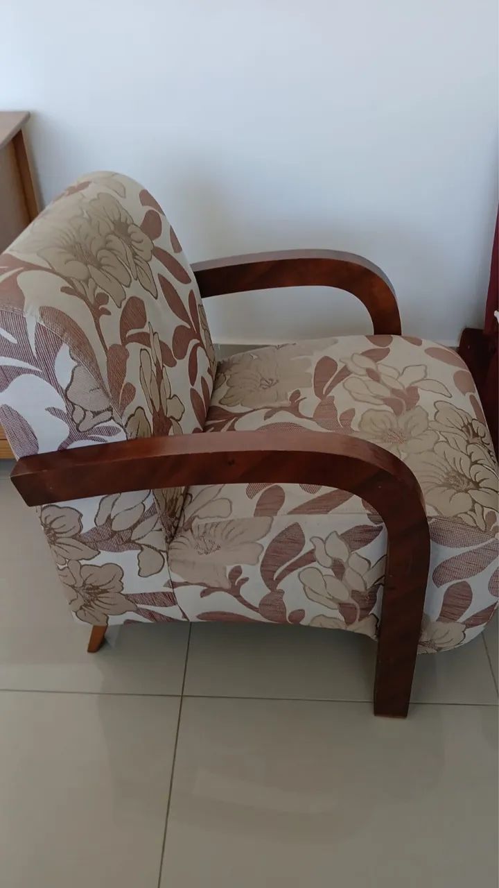 2 Poltronas Decorativas Floral com Braços em Madeira - Ótimo Estado - Foto 2