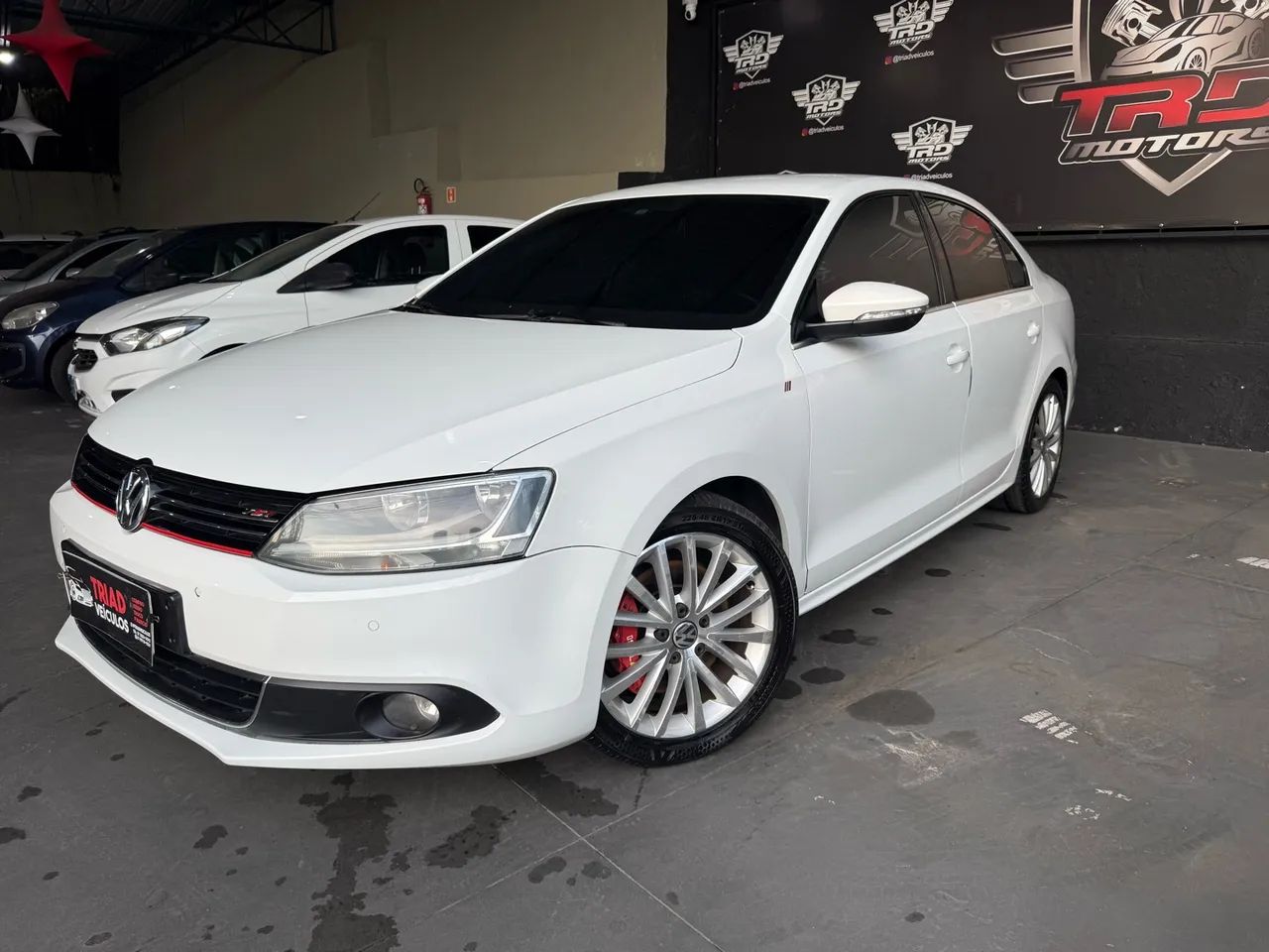 Volkswagen Jetta JETTA Highline 2.0 TSI 16V 4p Tiptronic 2014