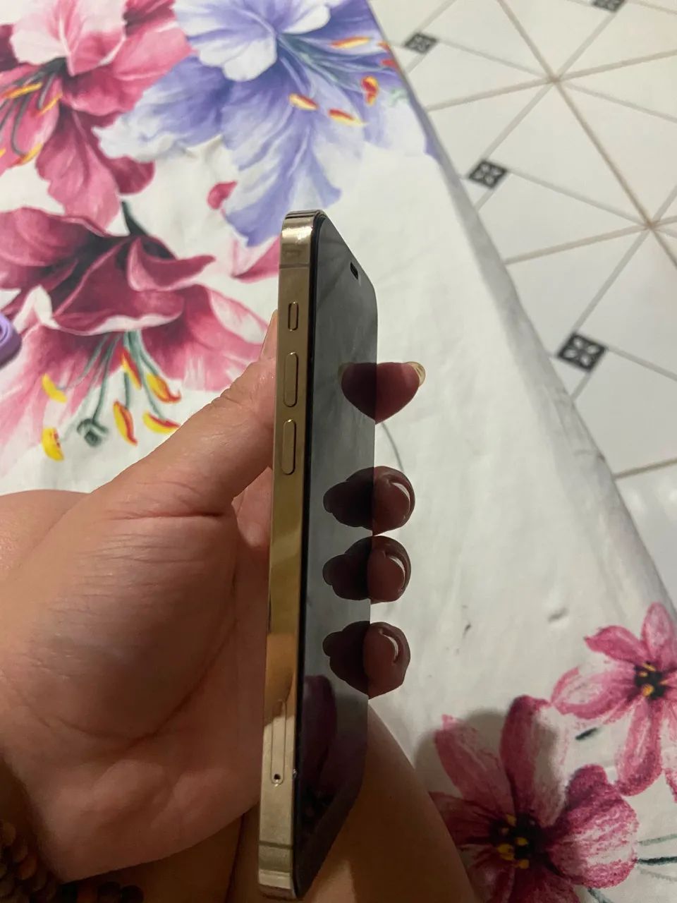iPhone 12 Pro Dourado  - Foto 4