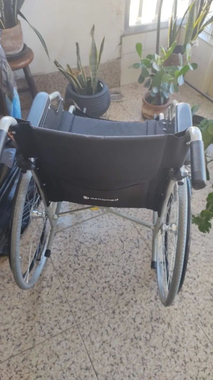 Cadeira de rodas - Foto 2