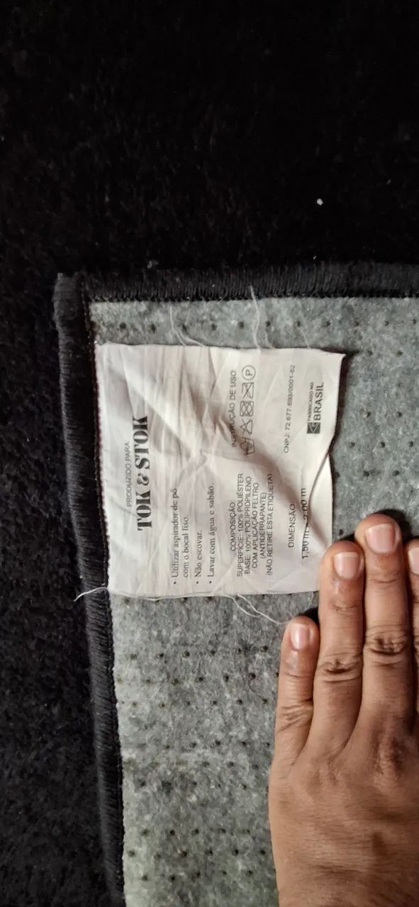 Tapete preto seminovo 