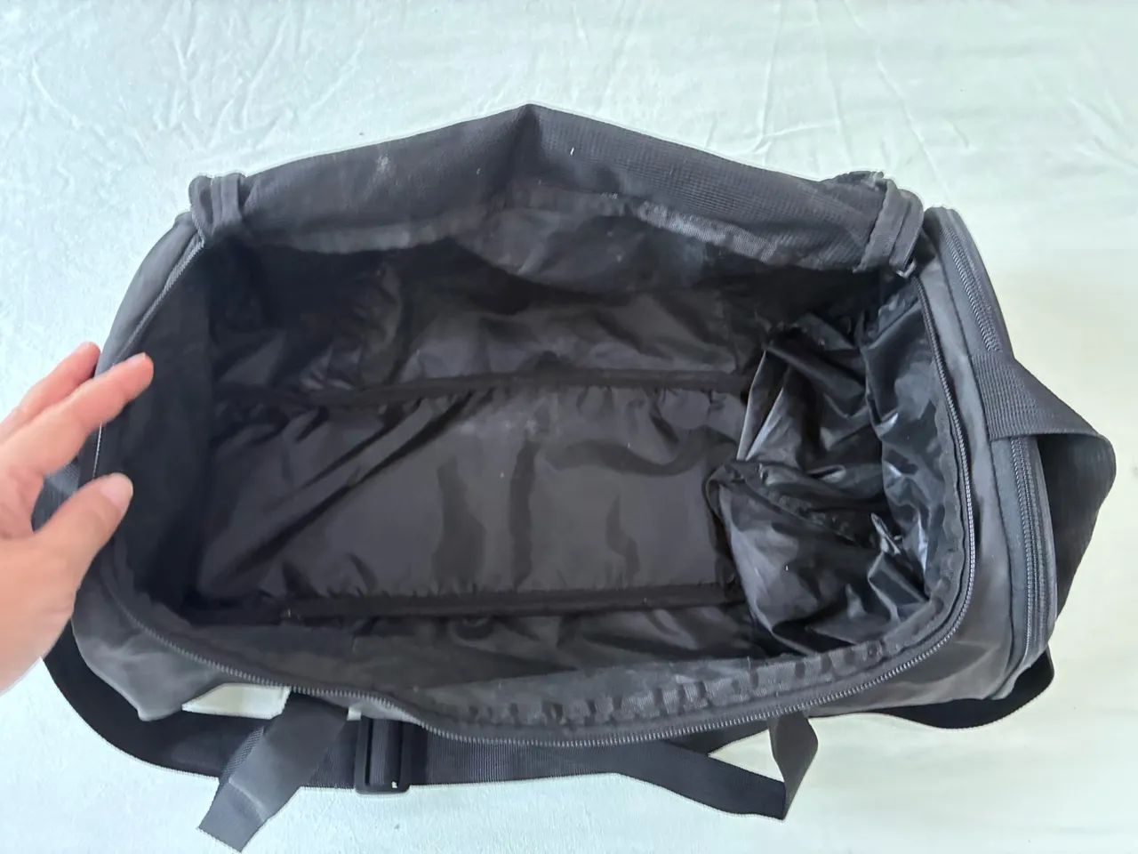 Bolsa esportiva gym preta - Foto 3