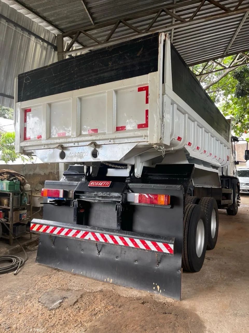 Iveco 240e25