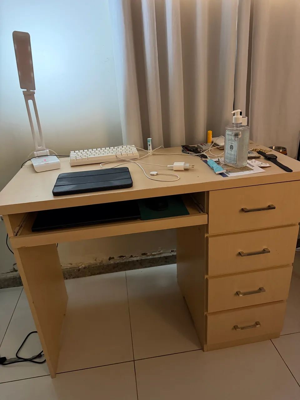 Mesa para computador/Escravinha com gaveteiro  - Foto 2