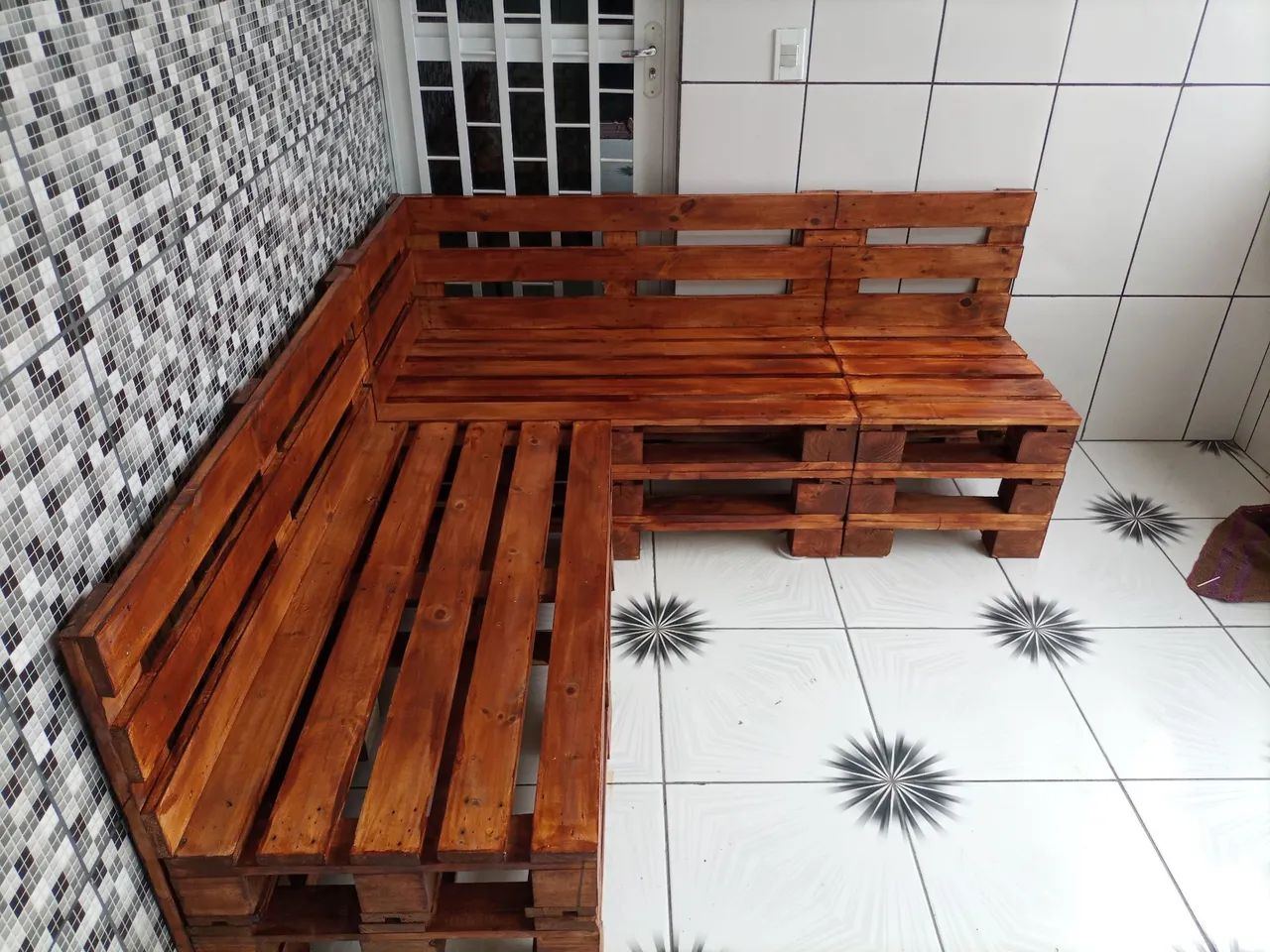 Sofá de palete em L 