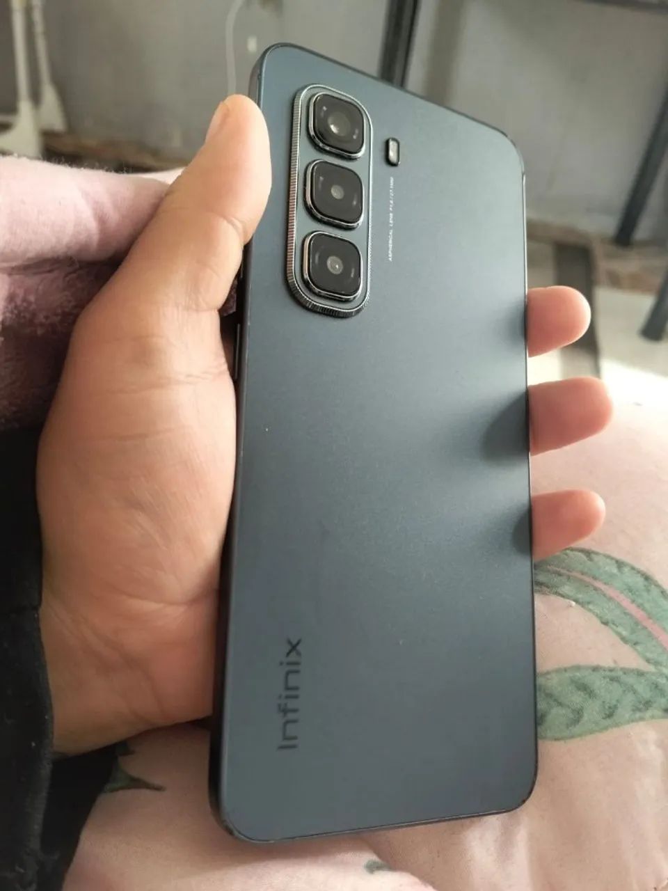 Celular Infinix HOT 50 PRO+  - Foto 2