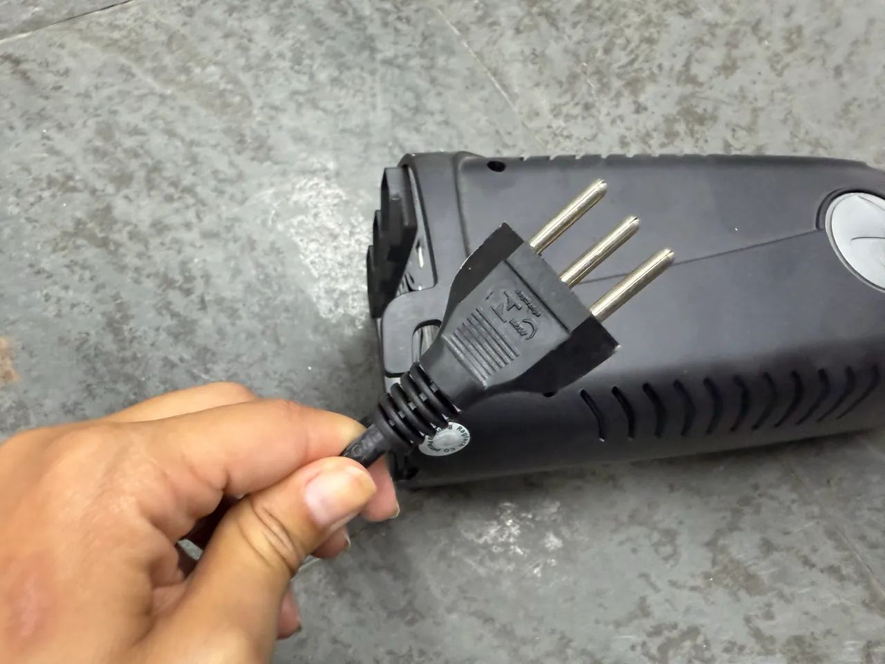 Nobreak Ragtech Easy Pro 4163 1200VA 220V - Foto 2