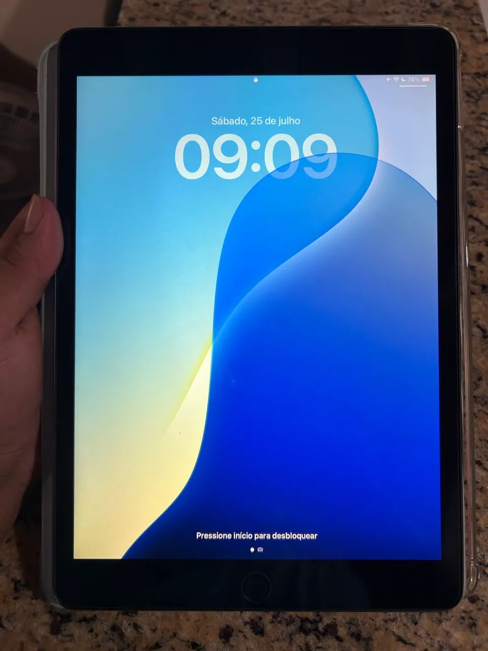 Ipad 9 64GB com caneta e carregador.