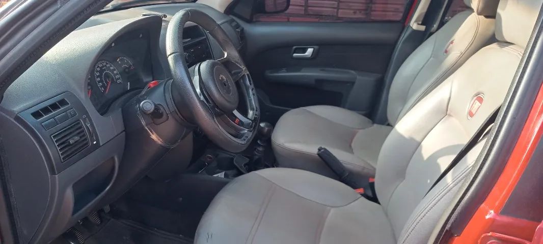Fiat Siena EL 1.0 MPI Fire Flex 8V 4P 2010 - Foto 5