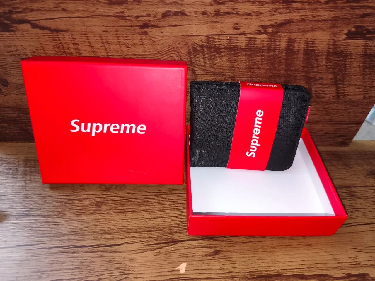 Carteira supreme preta