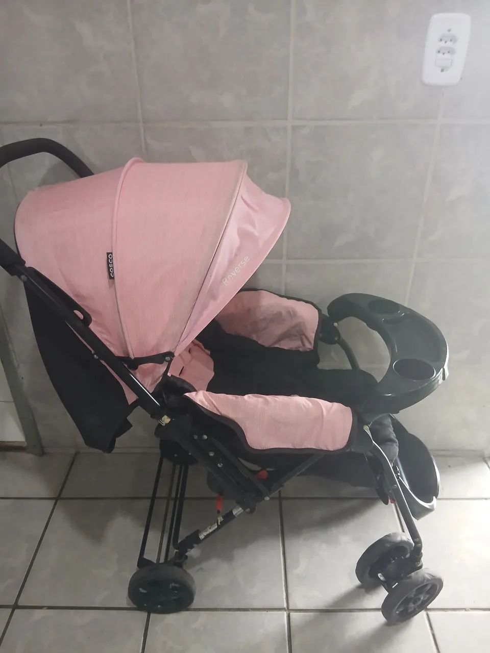 Vendo carrinho com bebe conforto  - Foto 2