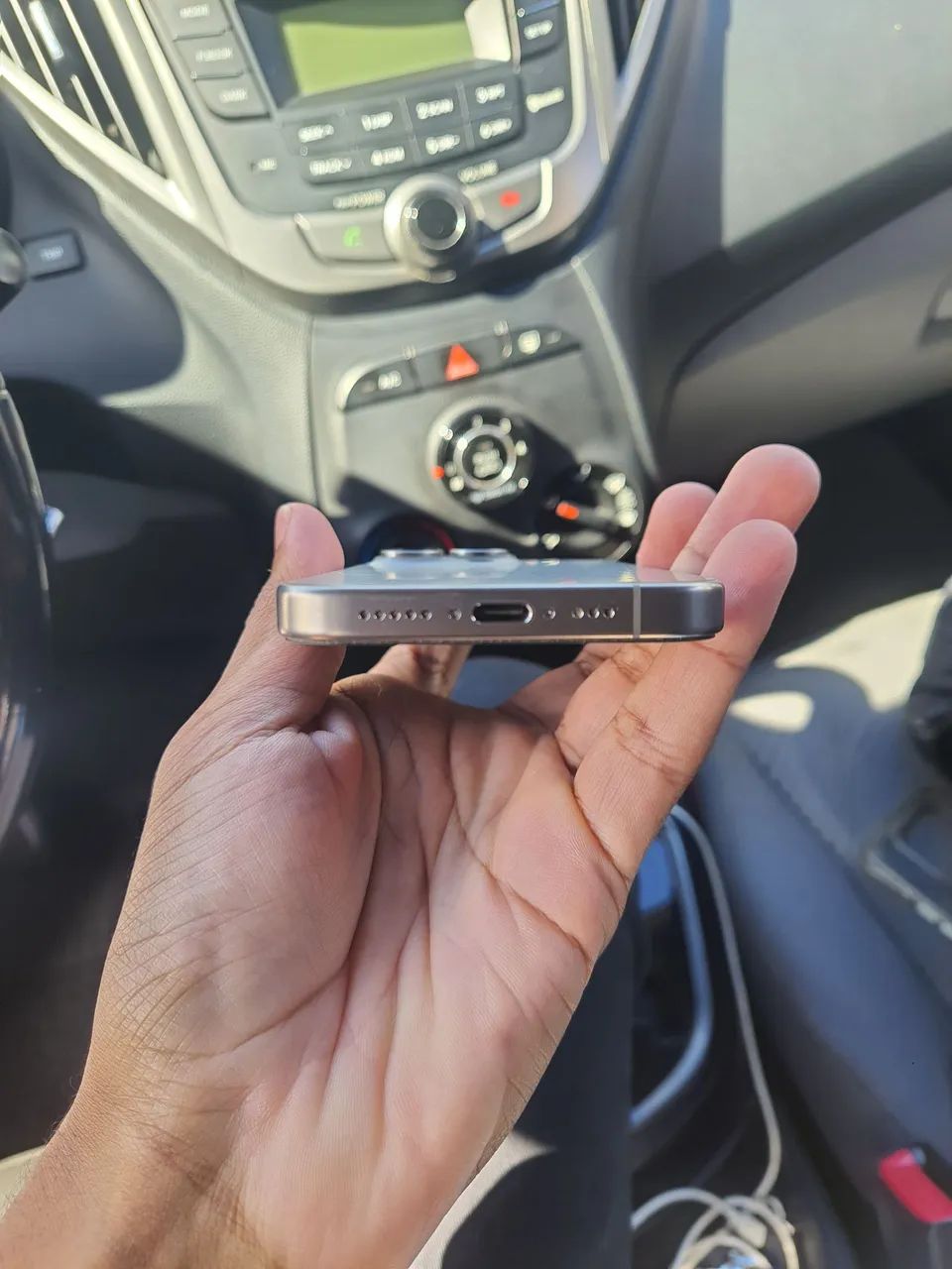 Iphone 15 Pro Titânio  - Foto 3