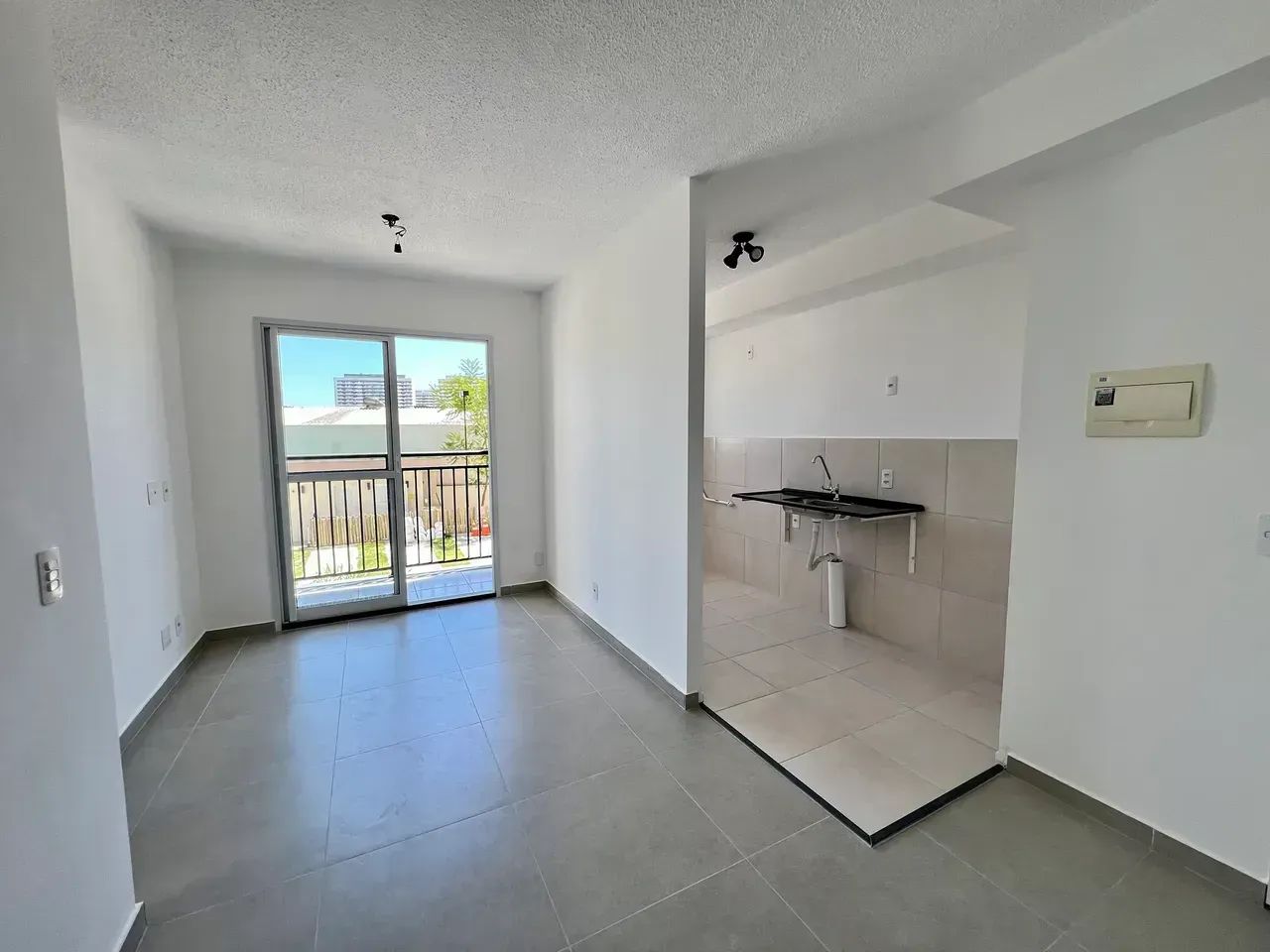 Apartamento 2 quartos com vaga e infraestrutura.