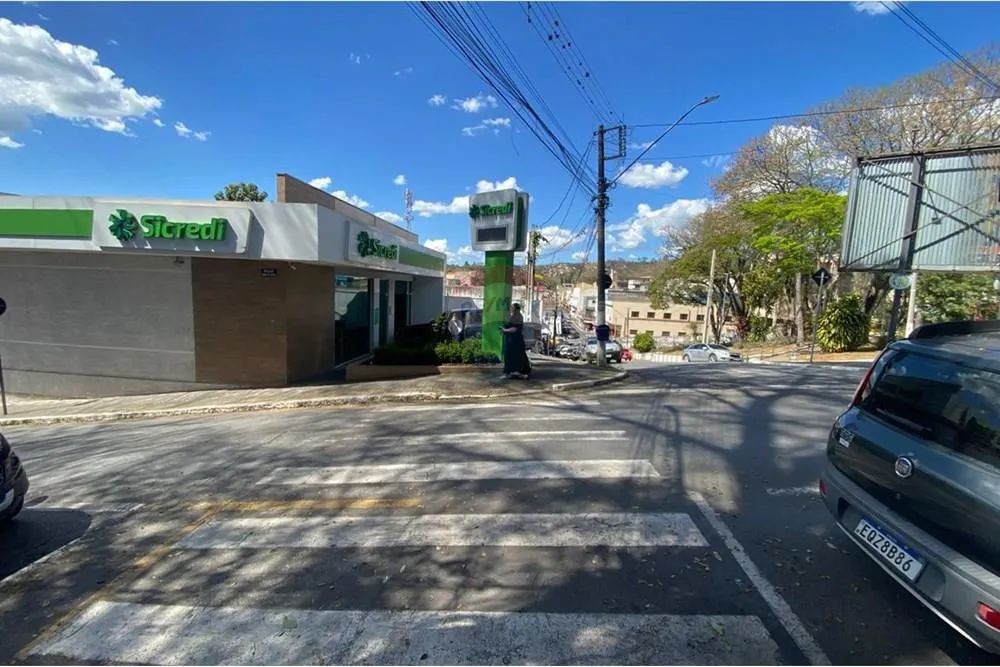 Sala Comercial Central: Perfeita para Seu Negócio! - Foto 5
