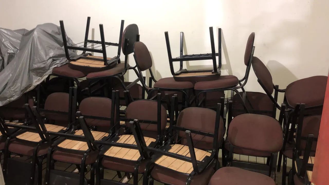 20 cadeiras acolchoadas  - Foto 3