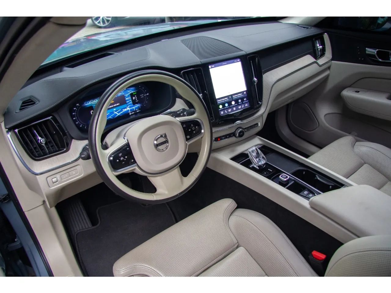 Volvo XC 60 R-DESIGN 3.0 304cv AWD 5p, foto 7 de 15