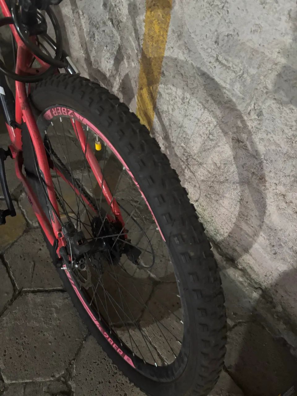 Vende-se bicicleta aro 29  - Foto 5