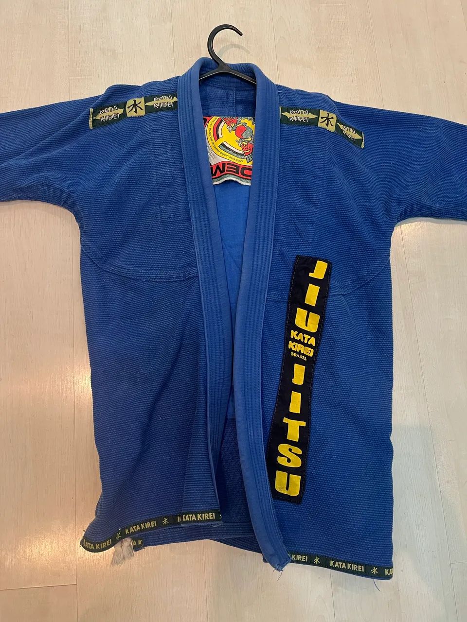 Quimono Jiu-Jitsu Azul + Faixas - Foto 4