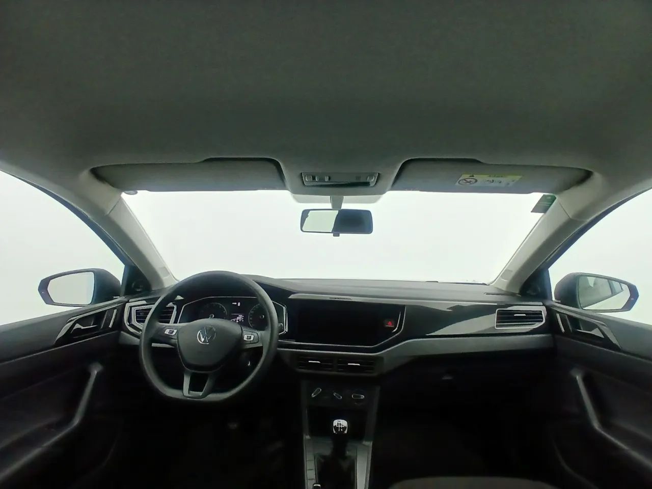 Volkswagen Polo Track 1.0 Flex 12V 5p, foto 15 de 18