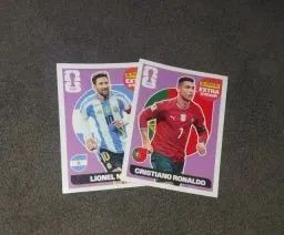 Figurinha legend cr7 e messi lilás 