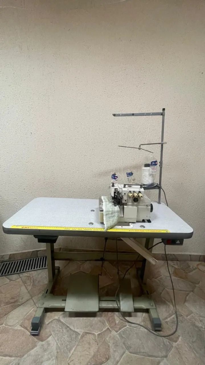 Overlock Industrial Gemsy - Funcionando - Oportunidade - Foto 3