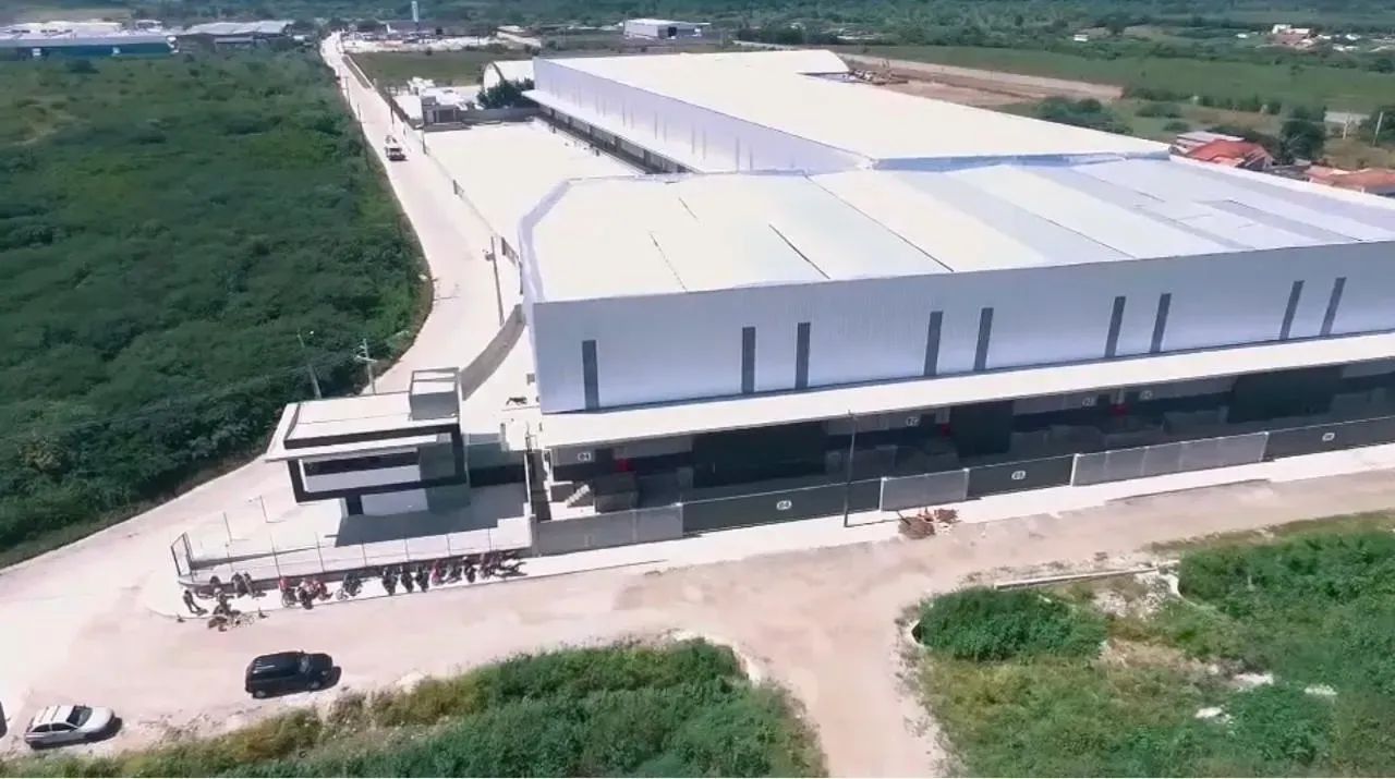Galpão com 525, 1050, 1575 m2 em Condomínio com docas às margens da BR 104 em Queimadas-PB