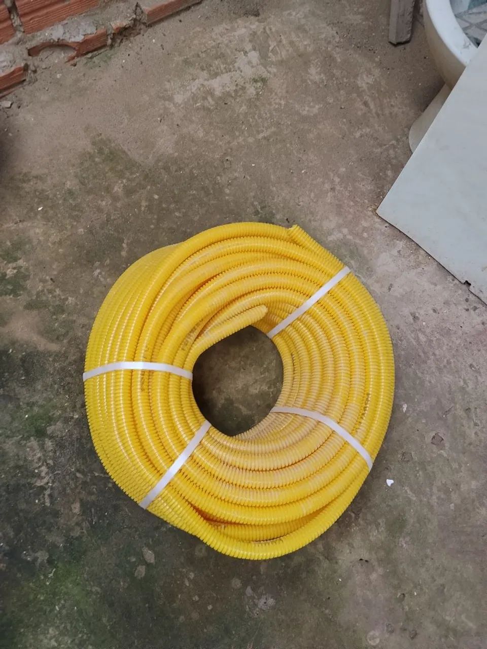 Macarrão / conduítes 