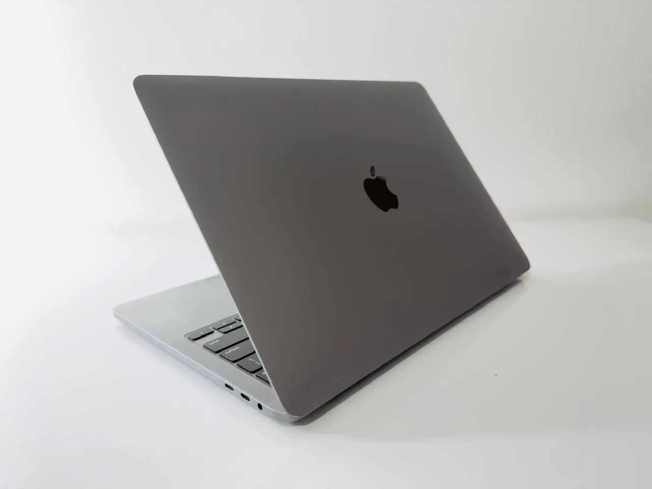 MacBook Pro 2020-Touch Bar-Intel I5-16GB Ram-SSD 512Gb-Tela Retina