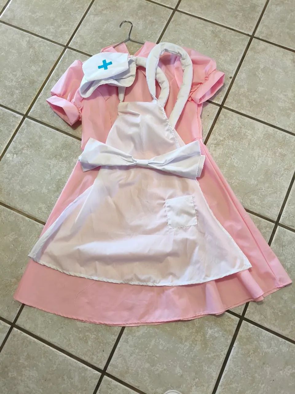 Cosplay nurse Joy Pokemon  - Foto 2