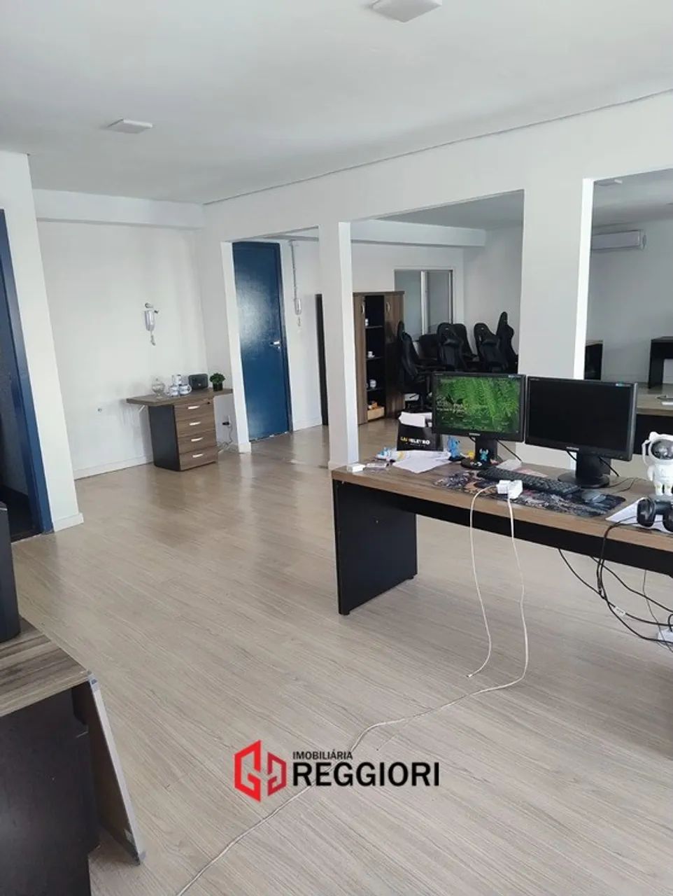 EXCELENTE LOCALIZAÇÃO SALA COM 64,23M² - Foto 5