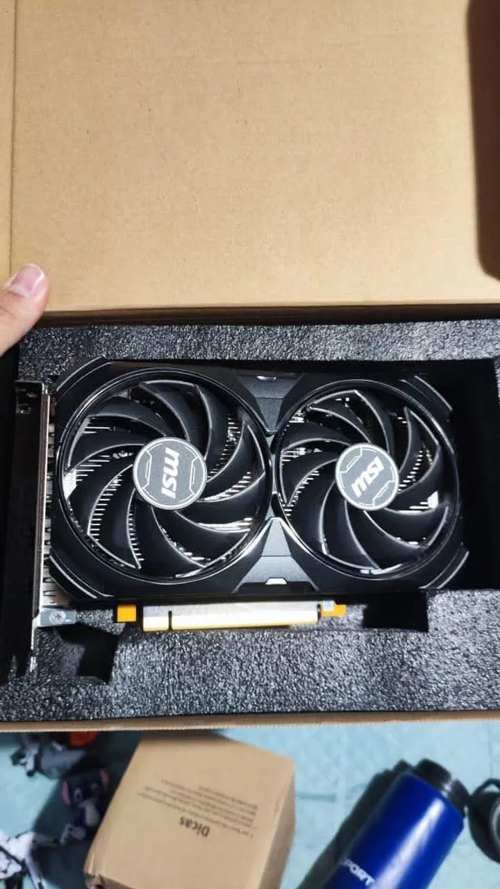 RTX 4060 Ventus 2X MSI - Foto 2