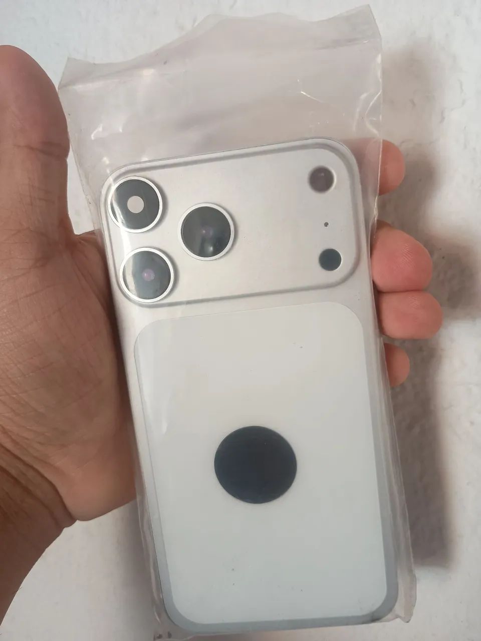 Carcaça transforme iPhone XR para iPhone 17 pro - Foto 4