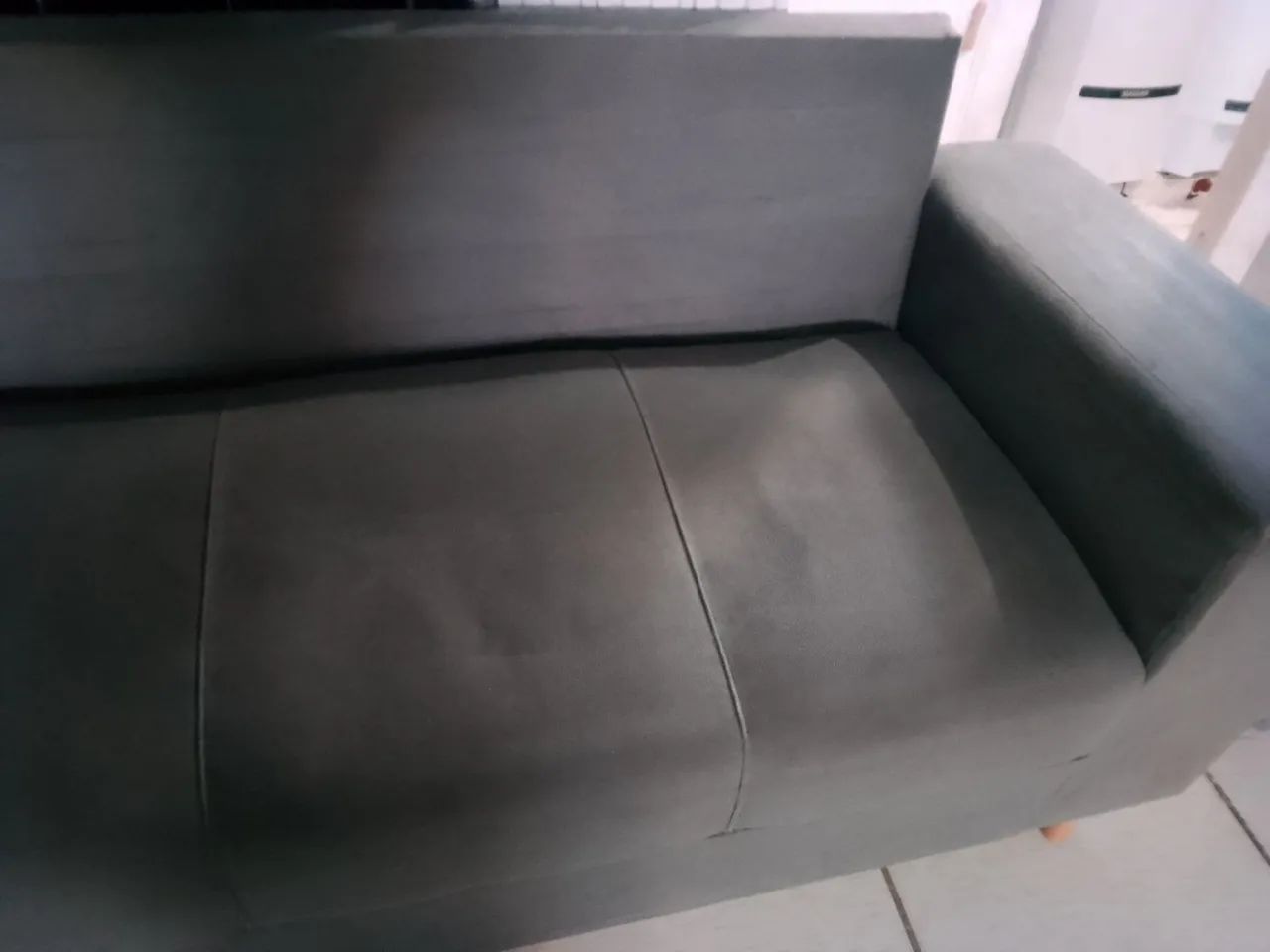 Conjunto de sofá 3 e 2 lugares para vender - Foto 2