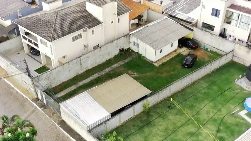 Lote com casa simples - Foto 4