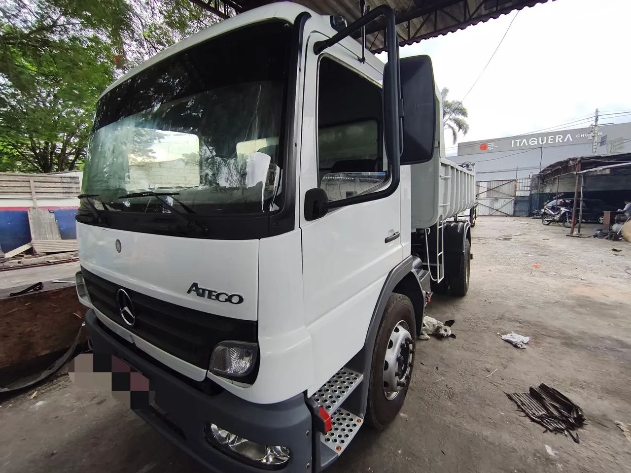 Atego 1418 - Foto 4