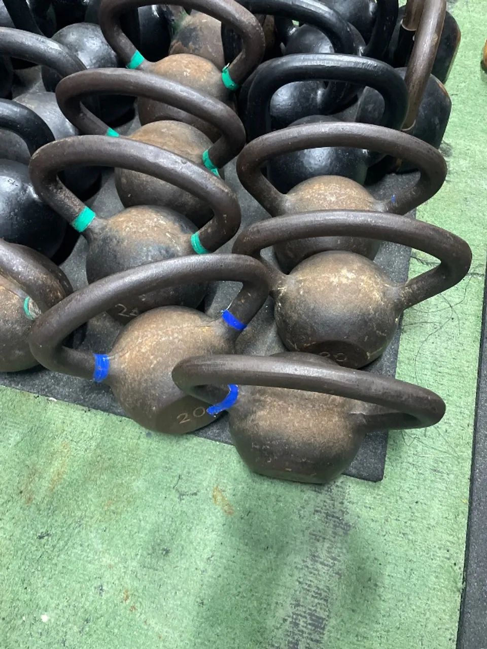Kettlebells de ferro - R$11/kg