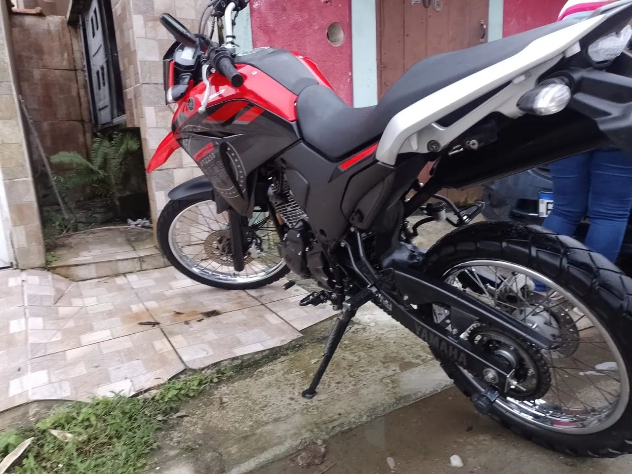 Moto Lander*