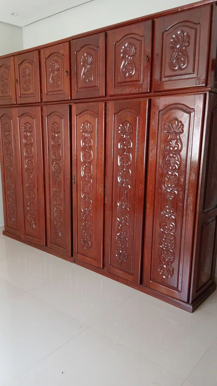 Guarda-roupa casal 