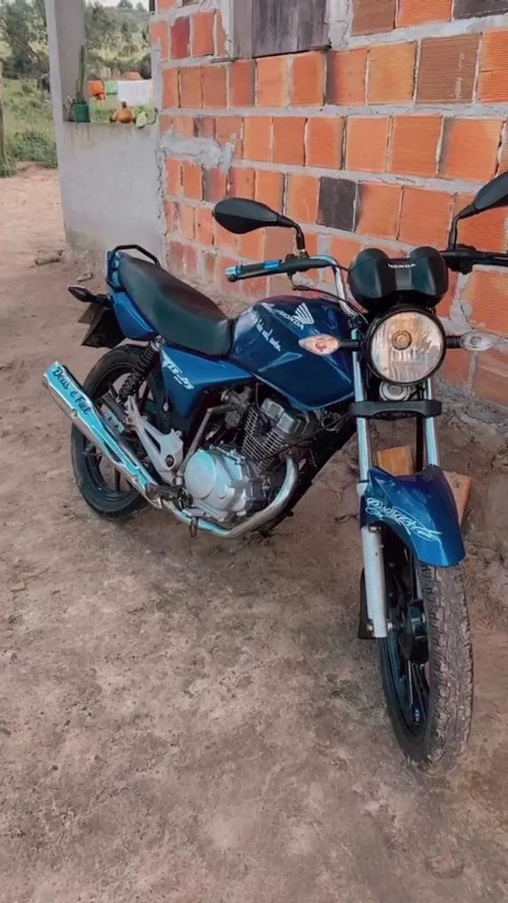 Titan 150 ano 2004 moto boa, emplacada e conservada - Foto 2