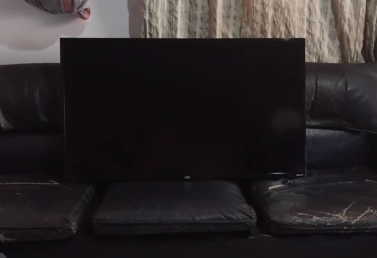 TV AOC Roku 43" - Foto 2