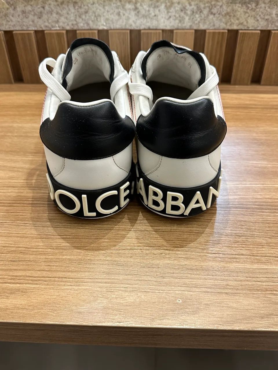 Tênis Dolce Gabanna 41/42 desapego - Foto 5