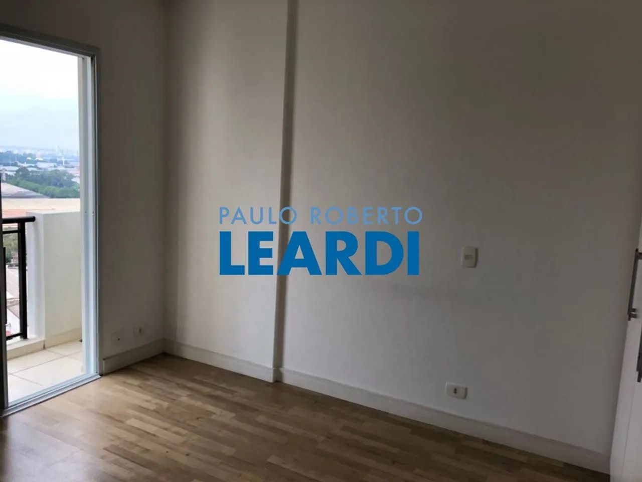 APARTAMENTO - ALPHAVILLE - SP